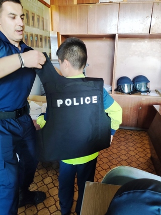 Доброволци от детски полицейски управления гостуваха на полицаи от управленията в Пазарджик, Пещера, Панагюрище и Септември
