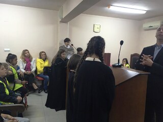 Доброволци гостуваха на съда и прокуратурата в Пещера