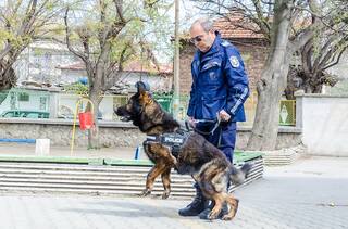 Служители от полицейския участък от пазарджишкия квартал „Изток“ се срещнаха с децата от Начално училище „Васил Левски“ в Пазарджик