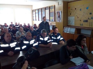 Пожарникари и спасители от структурите на Регионалната дирекция „Пожарна безопасност и защита на населението” в Пазарджик участвали в преодоляването на бедственото положение на територията на региона през месец март тази година бяха награде...