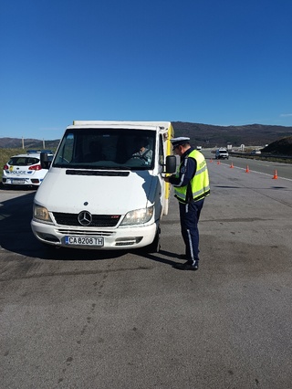 Резултати от специализираната полицейска операция за контрол над водачите на моторни превозни средства в Пернишко