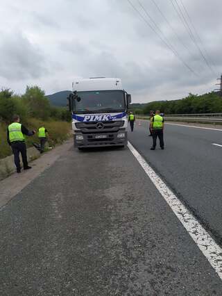 95 водачи на товарни автомобили са проверени в рамките на проведена специализирана полицейска операция в Перник