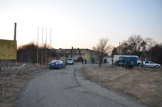 Пернишки полицаи разкриха депо за крадени авточасти и автомобили.