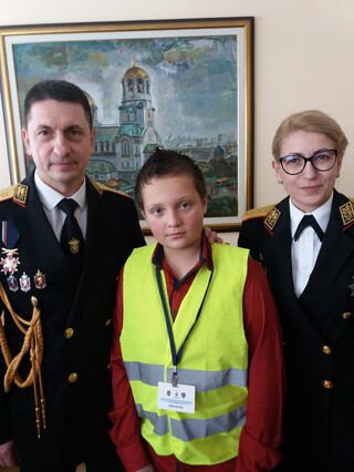 Ученик от Детско полицейско управление - Радомир  Втори в Национален конкурс за рисунка