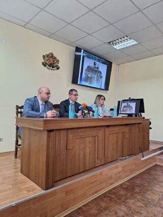 Задържан е мъж, умишлено причинил телесна повреда на полицейски инспектор