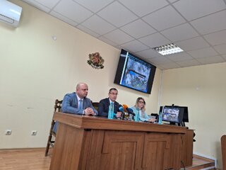 Задържан е мъж, умишлено причинил телесна повреда на полицейски инспектор