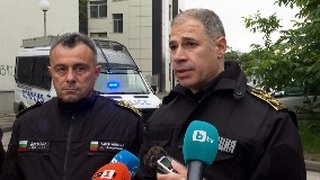 Безопасно е изведен и задържан мъжът, барикадирал се в дома си в Пловдив