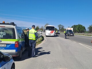 Резултати от специализирана операция за контрол над водачи на моторни превозни средства край Пловдив