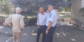Двама братя рецидивисти са задържани за грабеж над възрастен мъж