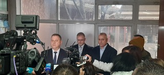 Трима лекари и стоматолог са задържани за участие в схема за издаване на фалшиви „зелени сертификати“ на територията на Пловдивска област