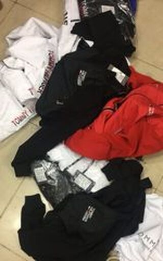 Нерегламентирана продажба на дрехи бе пресечена от служители на пловдивския отдел „Икономическа полиция“