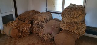  500 кг тютюн без акцизен бандерол и машина за рязане иззеха служители на криминална полиция и „Специализирани полицейски сили“ 
