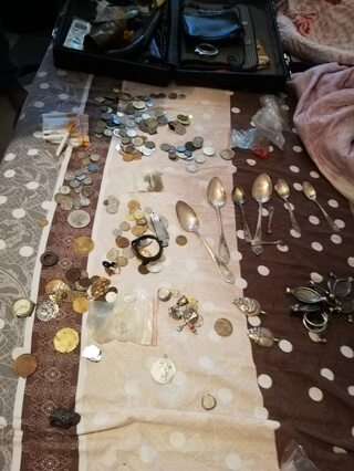При спецоперация срещу битовата престъпност на територията на РУ Труд са задържани петима мъже и една жена  ​