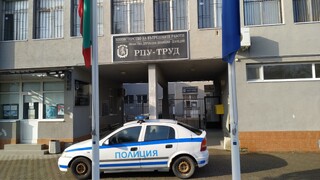 Само за денонощие: две бързи производства образуваха полицейските служители от Труд след проведената полицейска акция по линия "Пътен контрол" 