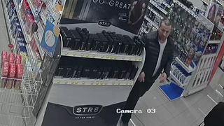 Полицията издирва мъж, извършил кражба от търговски обект в Пловдив 