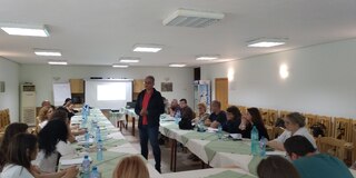 ОБУЧЕНИЕ И СУПЕРВИЗИЯ НА СЛУЖИТЕЛИ ОТ ОТДЕЛ „ОПЕРАТИВНА ПСИХОЛОГИЯ“ ПО ЛИНИЯ НА ПСИХОЛОГИЧНО ПОДПОМАГАНЕ НА ОИД