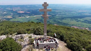 Мисли в очакване на сирената за 2 юни