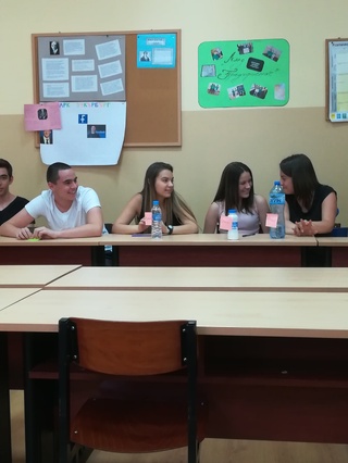 Проведе се интерактивно обучение на тема: „Общуване”