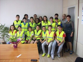 Участие на служител от група „Лаборатория - Бургас” в закриване на учебната година „Школа за моята безопасност”