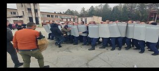 Полицейският състав на ОДМВР-Разград преминава обучение за действия при масови безредици