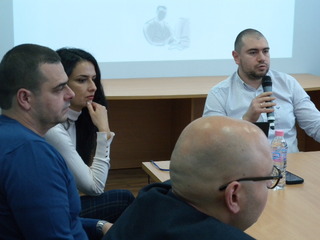ГДБОП в Разград за дискусия на тема „Тъмната и светлата страна на Интернет. Опасностите пред младите хора”