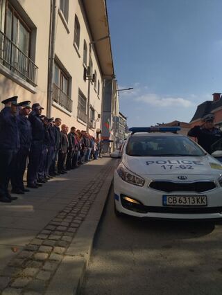 Полицейски сирени в памет на убития граничен полицай Петър Бъчваров