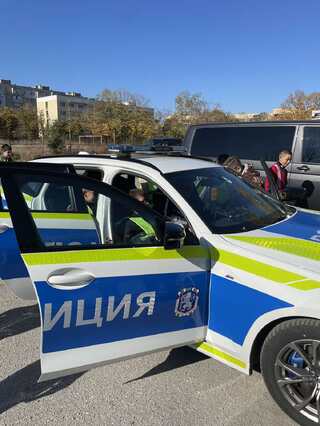 СПОРТНО УЧИЛИЩЕ „МАЙОР АТАНАС УЗУНОВ“ В РУСЕ ДНЕС ОТКРИ ПЪРВОТО СИ ДЕТСКО ПОЛИЦЕЙСКО УПРАВЛЕНИЕ С УЧЕНИЦИ ОТ 5 КЛАС