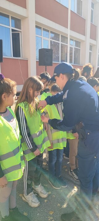 СПОРТНО УЧИЛИЩЕ „МАЙОР АТАНАС УЗУНОВ“ В РУСЕ ДНЕС ОТКРИ ПЪРВОТО СИ ДЕТСКО ПОЛИЦЕЙСКО УПРАВЛЕНИЕ С УЧЕНИЦИ ОТ 5 КЛАС