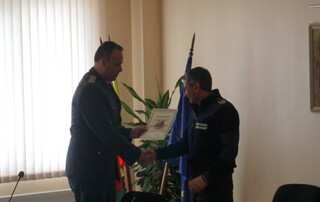 ЕНЧО ЕНЕВ ОТ ПОЖАРНАТА СЛУЖБА В ДВЕ МОГИЛИ Е ПОБЕДИТЕЛ В ОБЛАСТНИЯ ЕТАП НА НАЦИОНАЛНИЯ КОНКУРС „ПОЖАРНИКАР НА ГОДИНАТА“ ЗА 2023 ГОДИНА