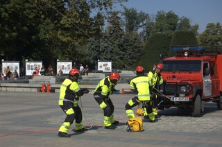 РУСЕ ОТБЕЛЯЗА 140 ГОДИНИ ПОЖАРНО ДЕЛО