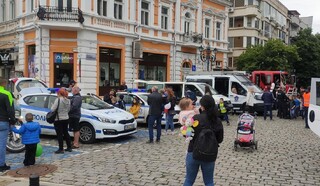 ПОЛИЦИЯТА И ПОЖАРНАТА С ИНИЦИАТИВИ ЗА ДЕНЯ НА ДЕТЕТО