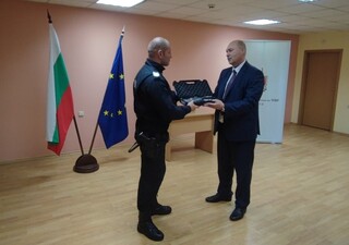 НОВИ ПИСТОЛЕТИ „ВАЛТЕР“ ПОЛУЧИ ОДМВР-РУСЕ