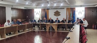 В координация между институциите ще се търси решение за трафика на тежкотоварните автомобили през ГКПП „Дунав мост“