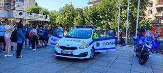 ПОЛИЦАИ ОТ РУСЕНСКО СЕ ВКЛЮЧИХА В ИНИЦИИРАНИТЕ ДНЕС В ЦЯЛАТА СТРАНА ТЕМАТИЧНИ СЪБИТИЯ ЗА ДЕНЯ НА БЕЗОПАСНОСТТА НА ДВИЖЕНИЕТО ПО ПЪТИЩАТА