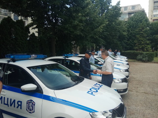 НОВИ 10 АВТОМОБИЛА „ШКОДА РАПИД“ ОБНОВЯВАТ АВТОПАРКА НА ОДМВР-РУСЕ