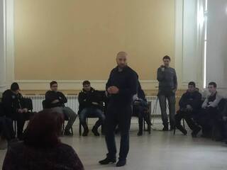 ТЕМАТА „КИБЕРПРЕСТЪПЛЕНИЯ, КИБЕРТОРМОЗ И КИБЕРХУЛИГАНСТВО“ ПРЕСТАВИ СТАРШИ ИНСПЕКТОР ПЕТЪР ВАНЕВ ОТ ОДМВР – РУСЕ ПРЕД МЛАДЕЖИ В РЕГИОНАЛНА БИБЛИОТЕКА „ЛЮБЕН КАРАВЕЛОВ“