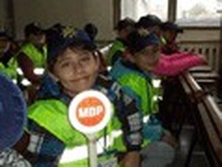 В НАЧАЛОТО НА УЧЕБНАТА ГОДИНА СЛУЖИТЕЛИТЕ ОТ „ПЪТНА ПОЛИЦИЯ” ОТПРАВЯТ ПРЕПОРЪКИ КЪМ ДЕЦАТА, РОДИТЕЛИТЕ И ВОДАЧИТЕ НА АВТОМОБИЛИ