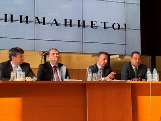 Министър Калин Стоянов: Очаквам да обърнете сериозно внимание на ежедневния инструктаж на полицейските служители