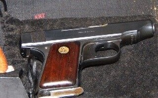 Служители на „Икономическа полиция“ при СДВР разкриха схема за имотни измами