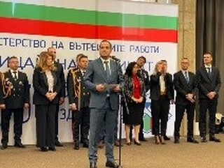 Министър Калин Стоянов към българските полицаи:Благодаря ви за ежедневните усилия, които полагате в името на нашите съграждани