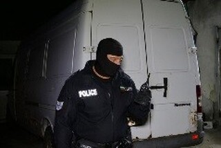 Поредна успешна полицейска операция на СДВР срещу кражбите на автомобили
