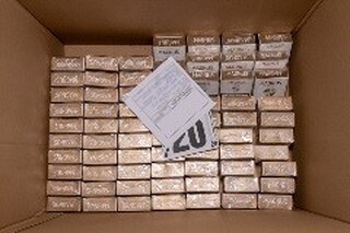 Разкрита е нелегална фабрика за производство на цигари