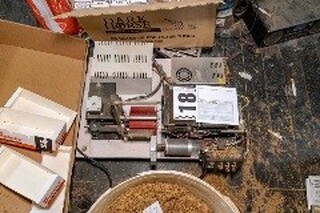 Разкрита е нелегална фабрика за производство на цигари