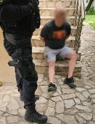 При съвместна акция на прокуратурата и СДВР са задържани трима, криминално проявени автокрадци със знакови прякори