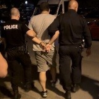 При съвместна акция на прокуратурата и СДВР са задържани трима, криминално проявени автокрадци със знакови прякори
