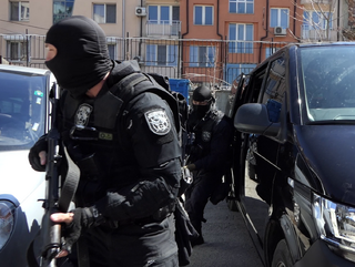 При мащабна спецоперация в София е задържан извършител на тежко умишлено престъпление