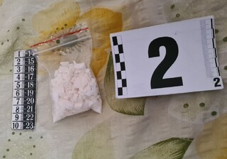 Полицаи от Пето РУ- СДВР задържаха мъж за притежание и разпространение на наркотици