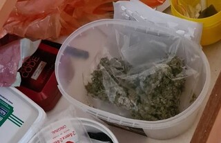 Полицаи от Пето РУ- СДВР задържаха мъж за притежание и разпространение на наркотици