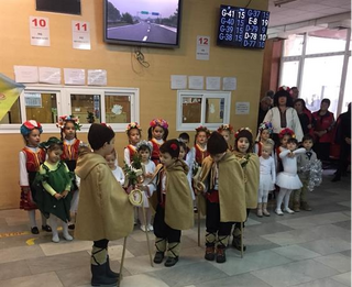 Малчугани от целодневна детска градина „Лютиче“ гостуваха в столичния КАТ