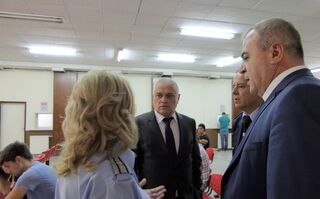 Вътрешният министър направи внезапна проверка на столичния КАТ
